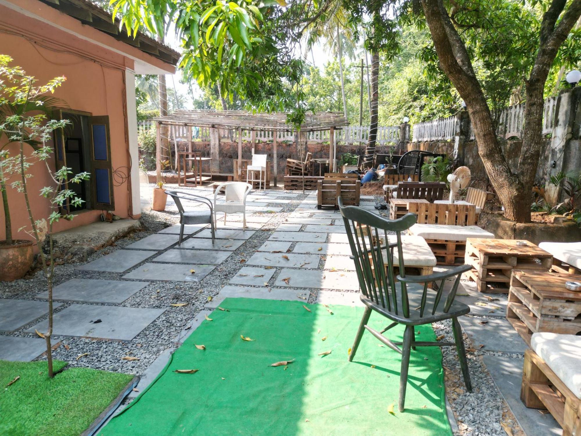 Streetmates Hostel Anjuna Esterno foto