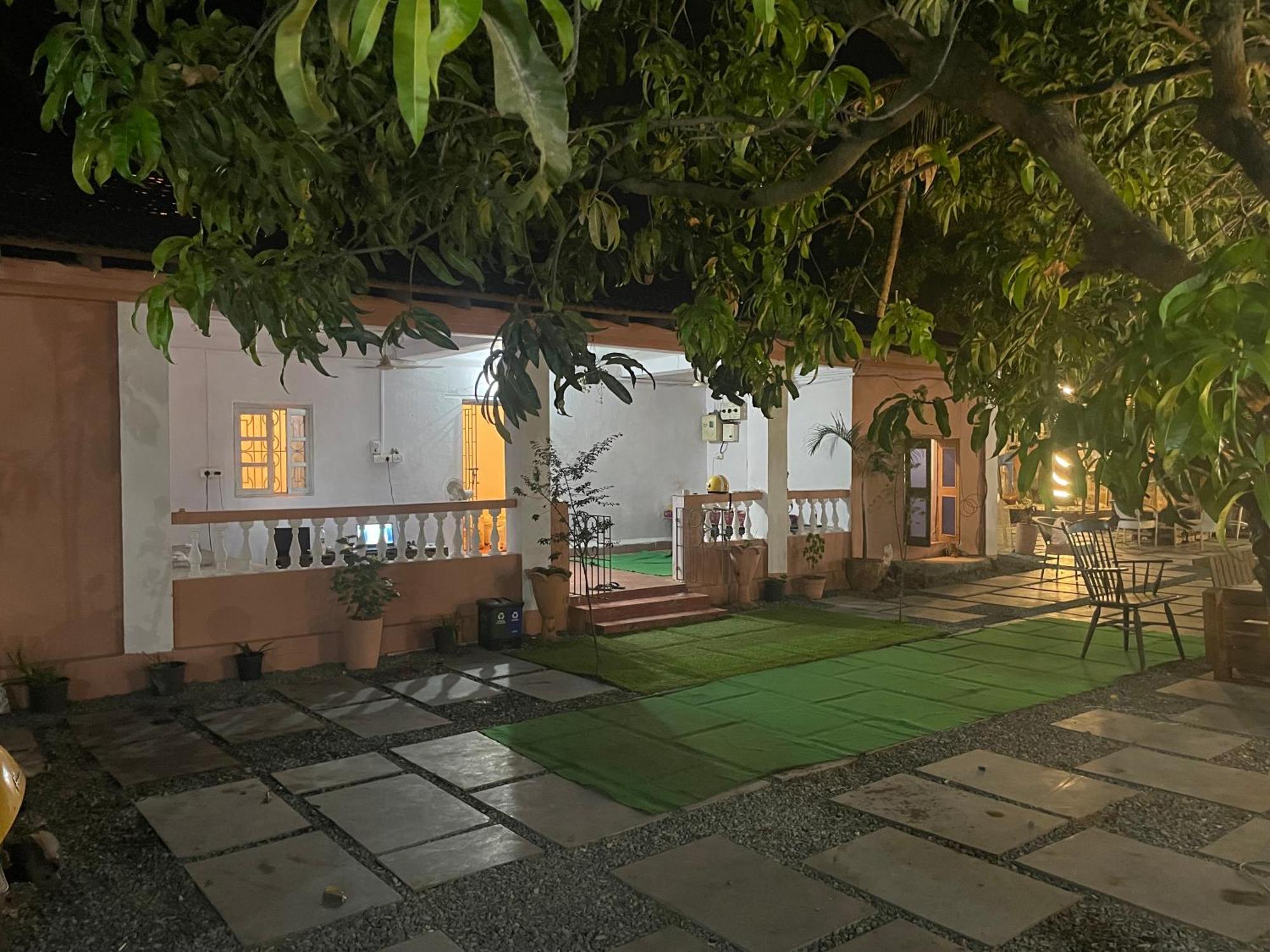 Streetmates Hostel Anjuna Esterno foto